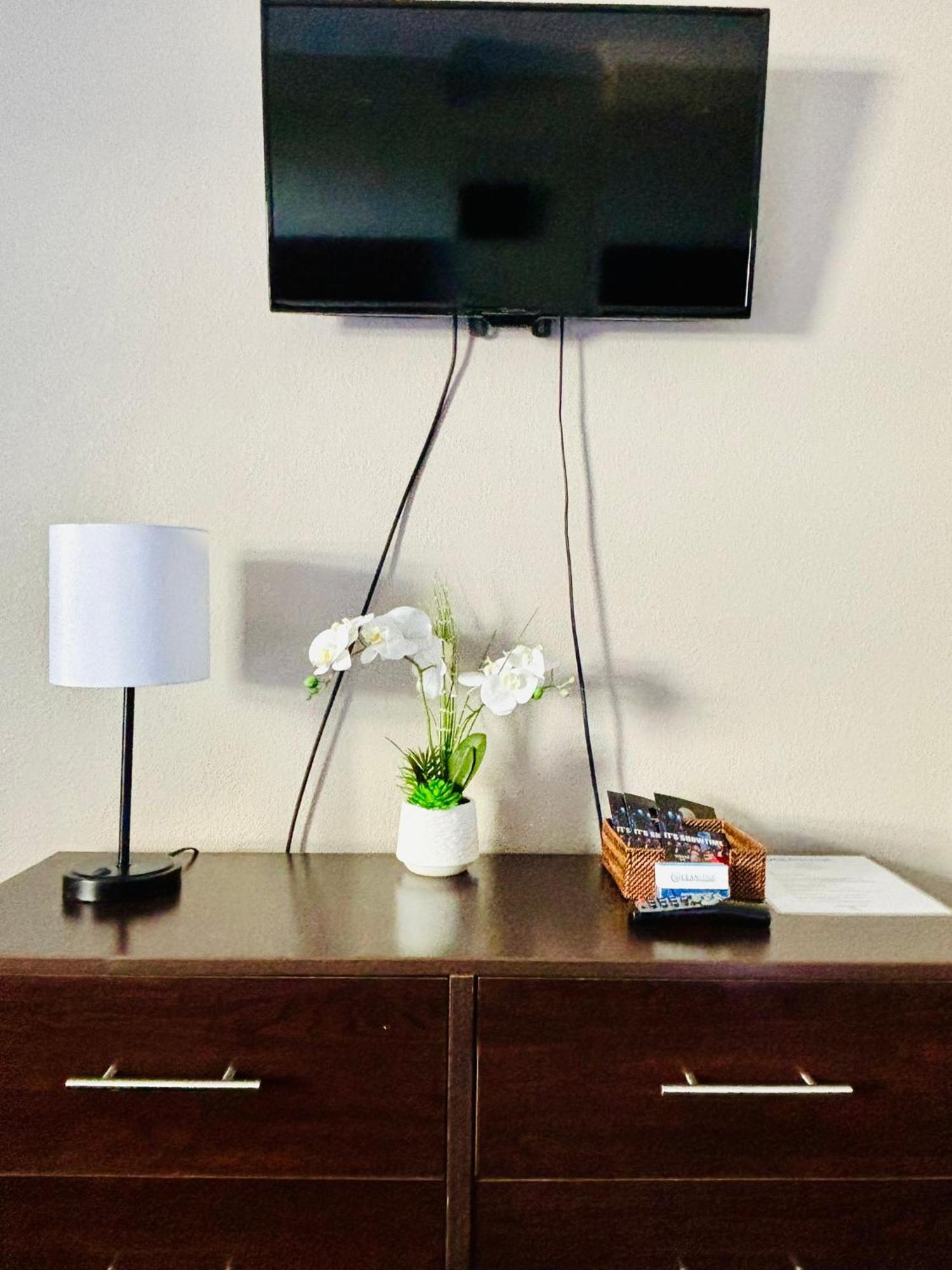 Azure Bliss Oceanfront Condo Sleeps 6 미를 비치 외부 사진